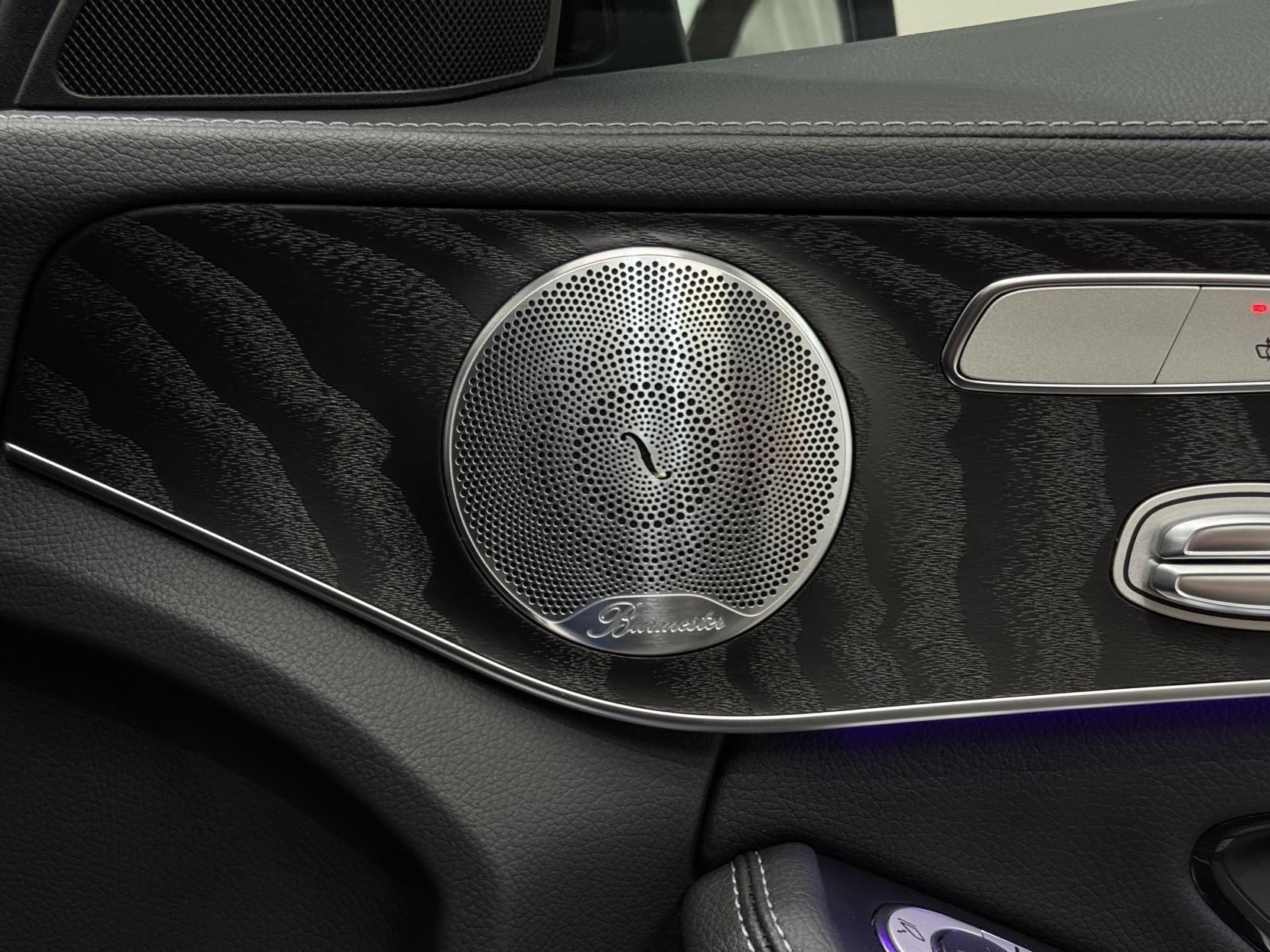 Mercedes-Benz C Class view 49