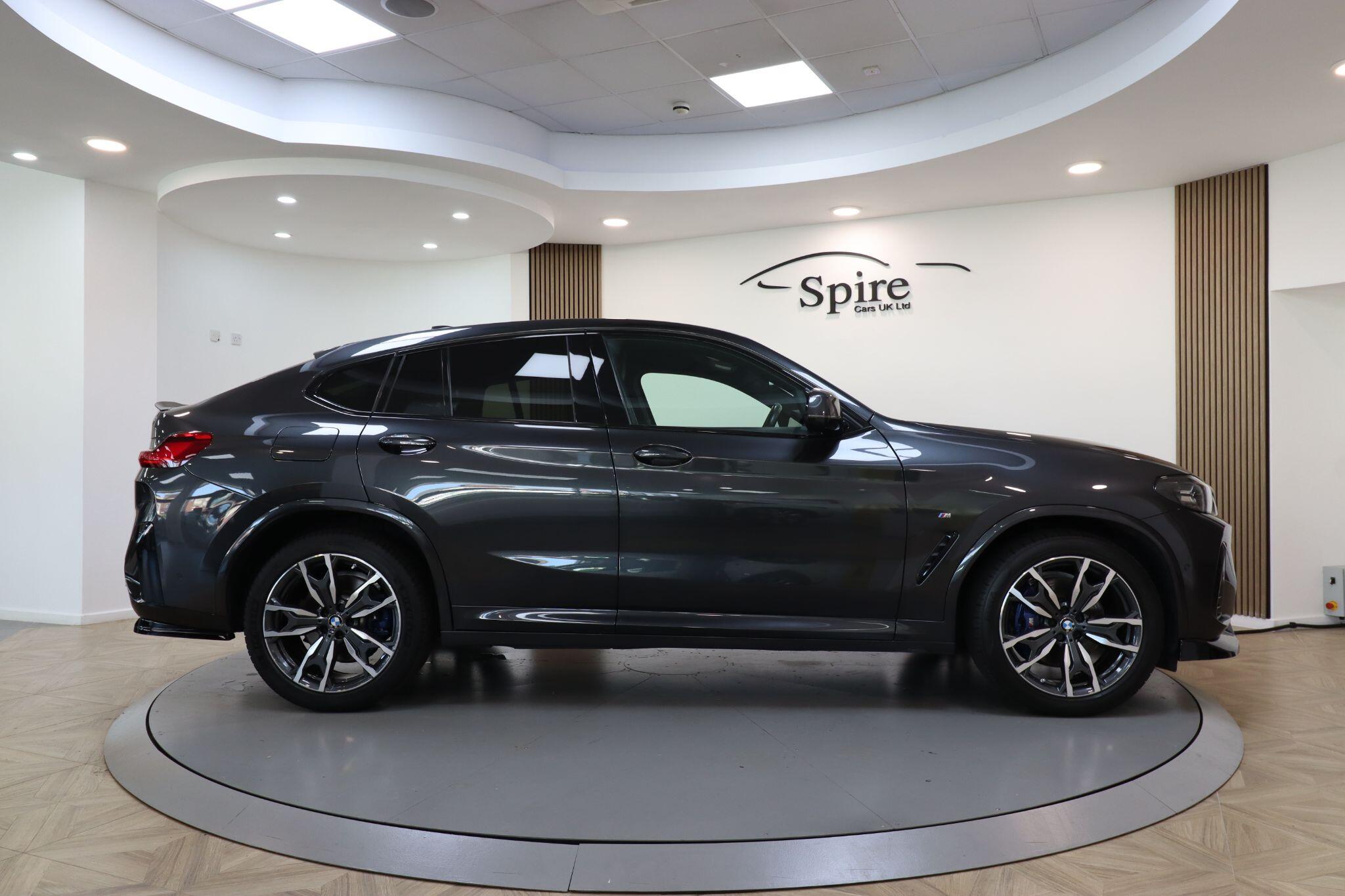 BMW X4 view 5