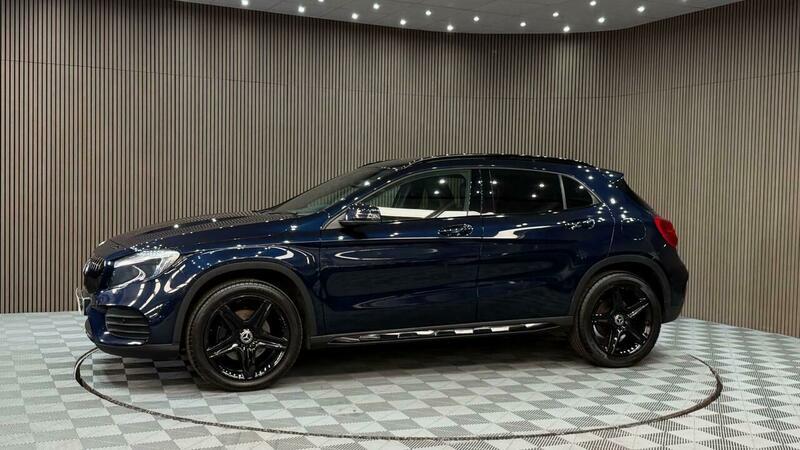 Mercedes-Benz GLA view 55