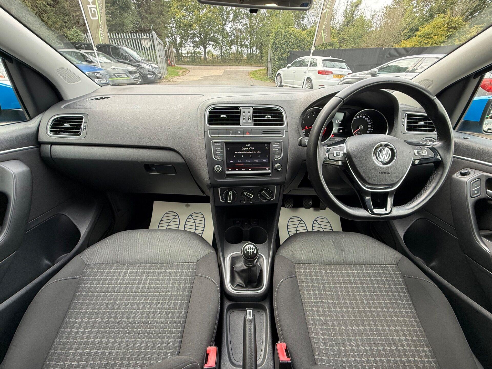 Volkswagen Polo view 13