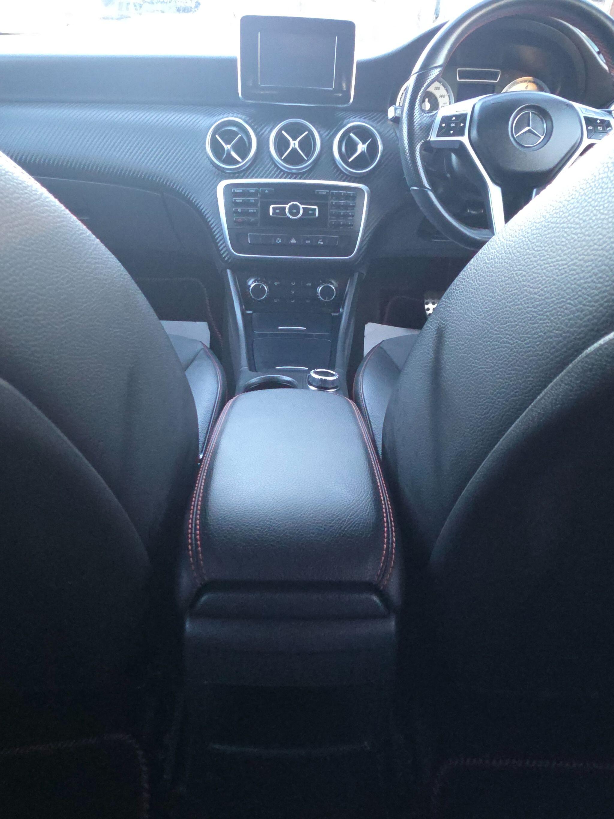 2015 Mercedes-Benz A Class image 33