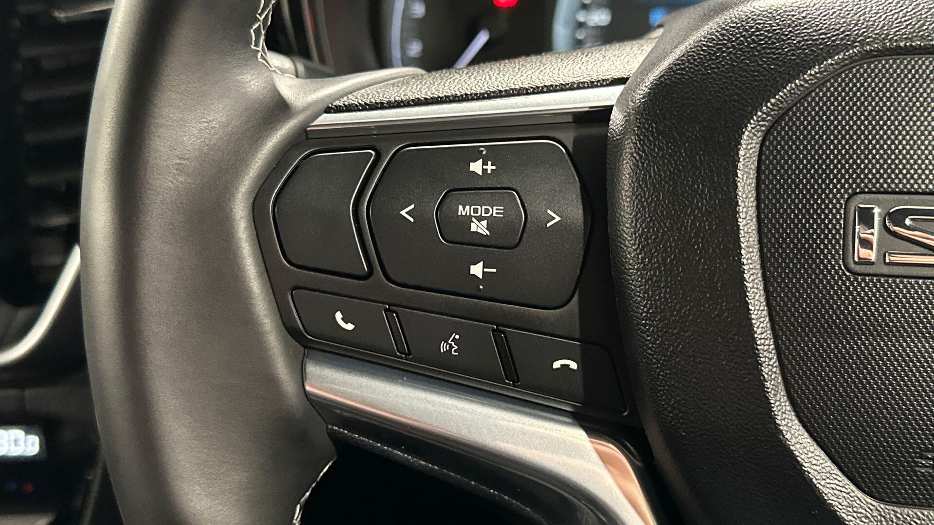 Isuzu D-Max view 15
