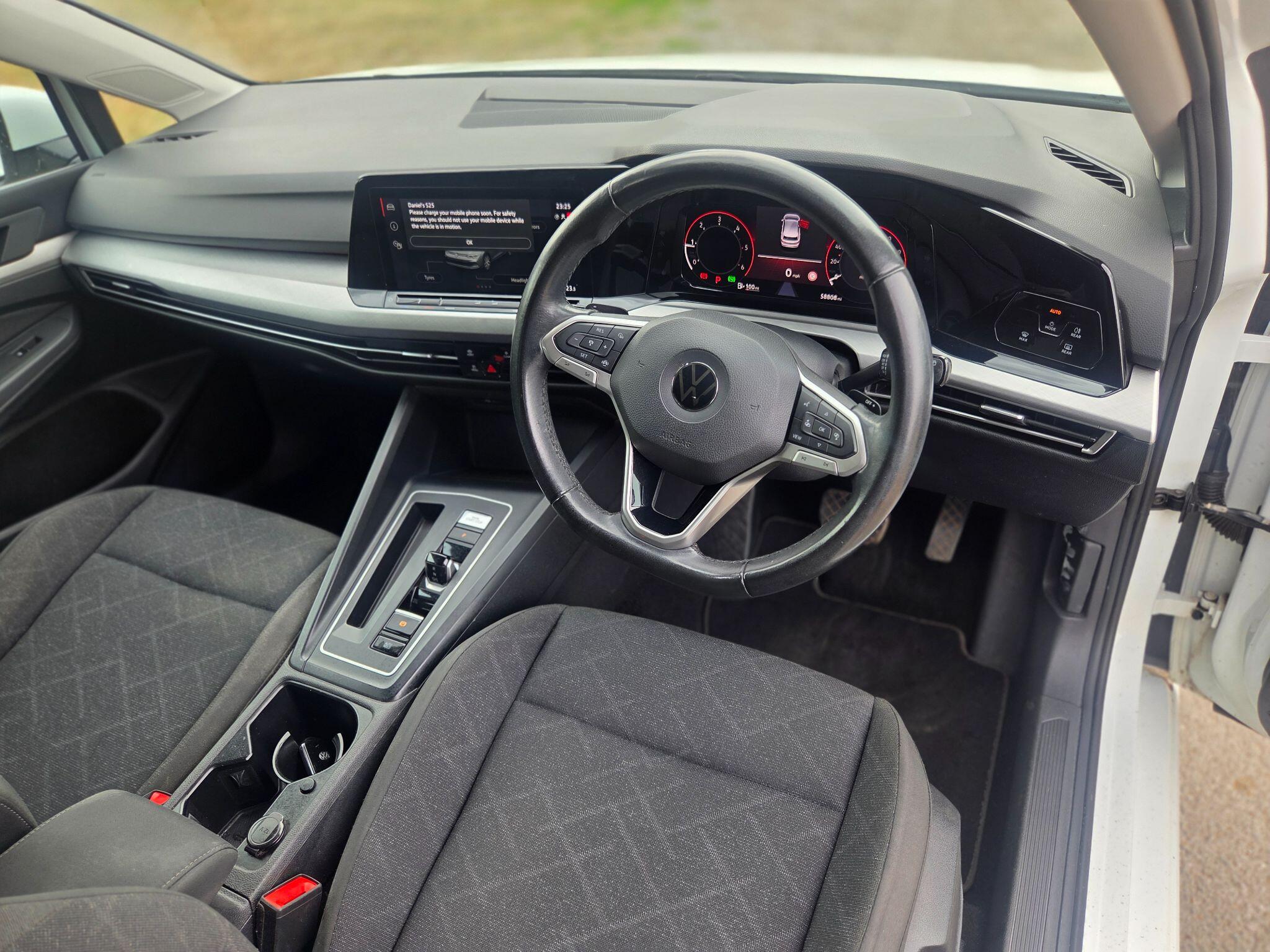 Volkswagen Golf view 13