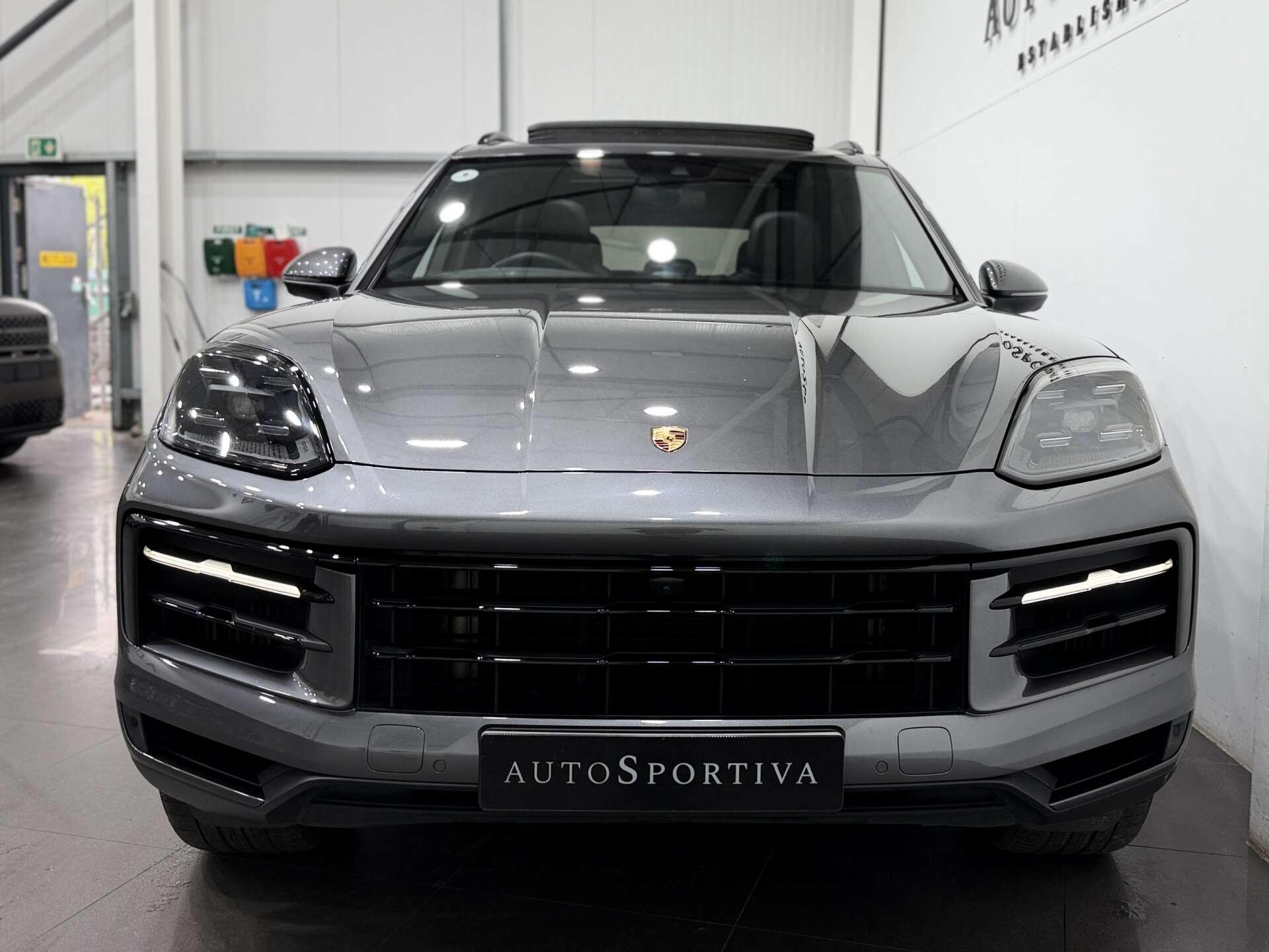 Porsche Cayenne view 6