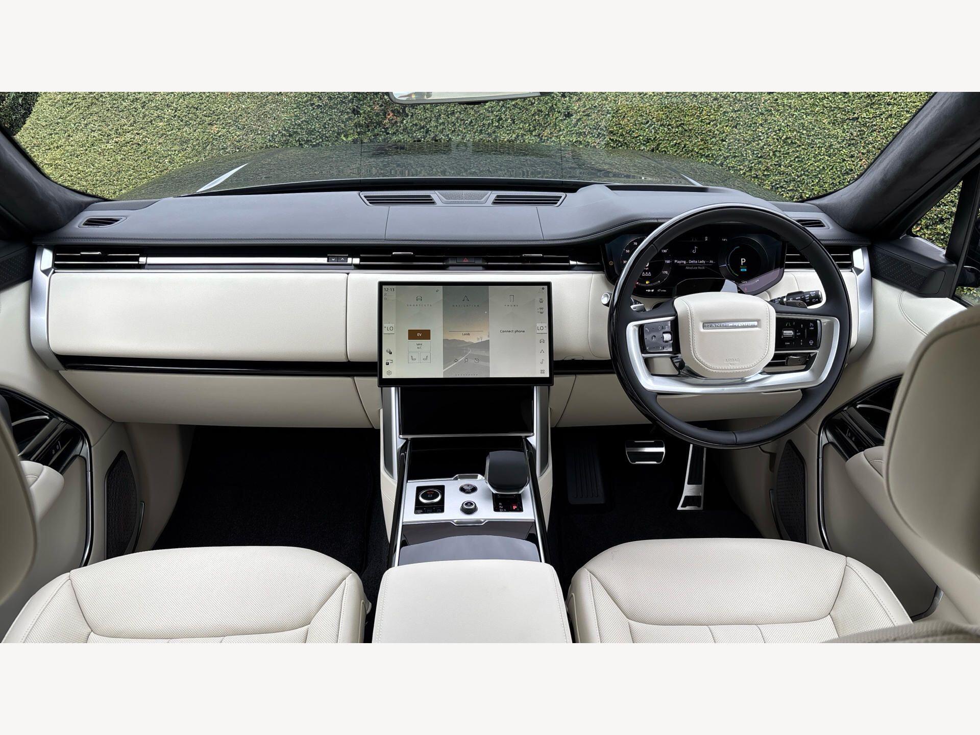 Land Rover Range Rover view 11