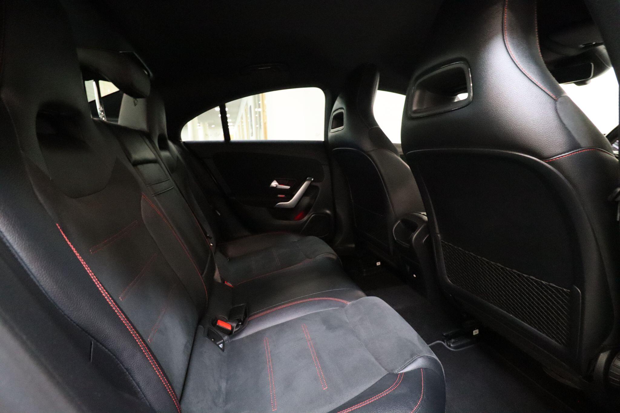 Mercedes-Benz Cla view 13