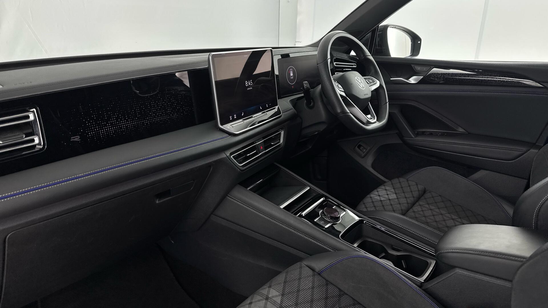 Volkswagen Tiguan view 10