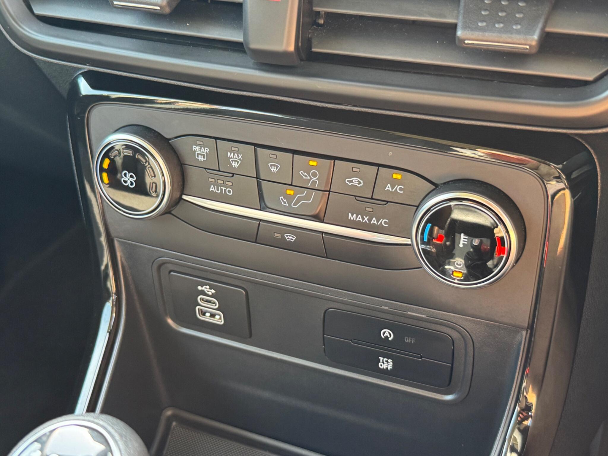 Ford Ecosport view 18