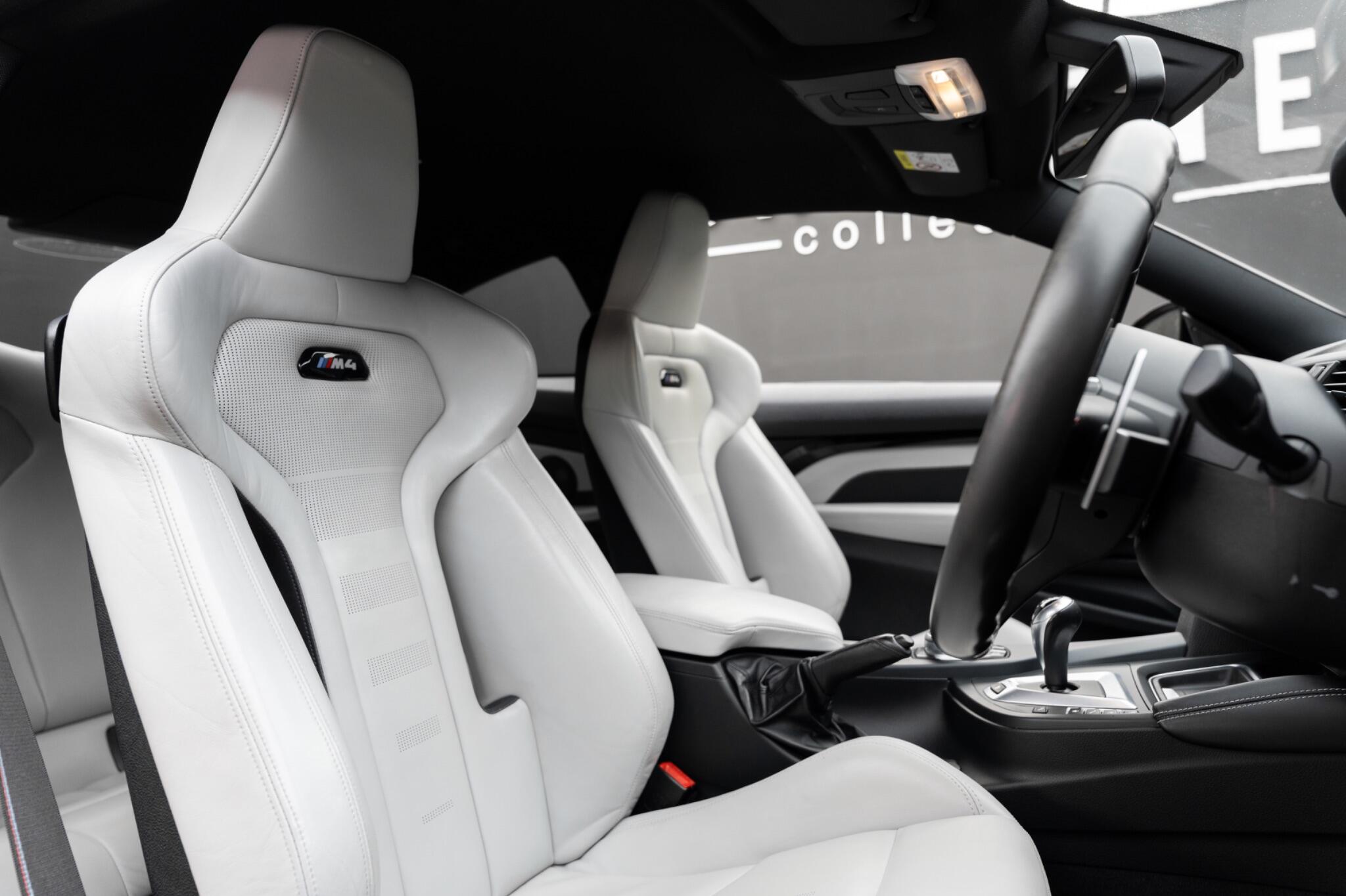 BMW M4 view 7