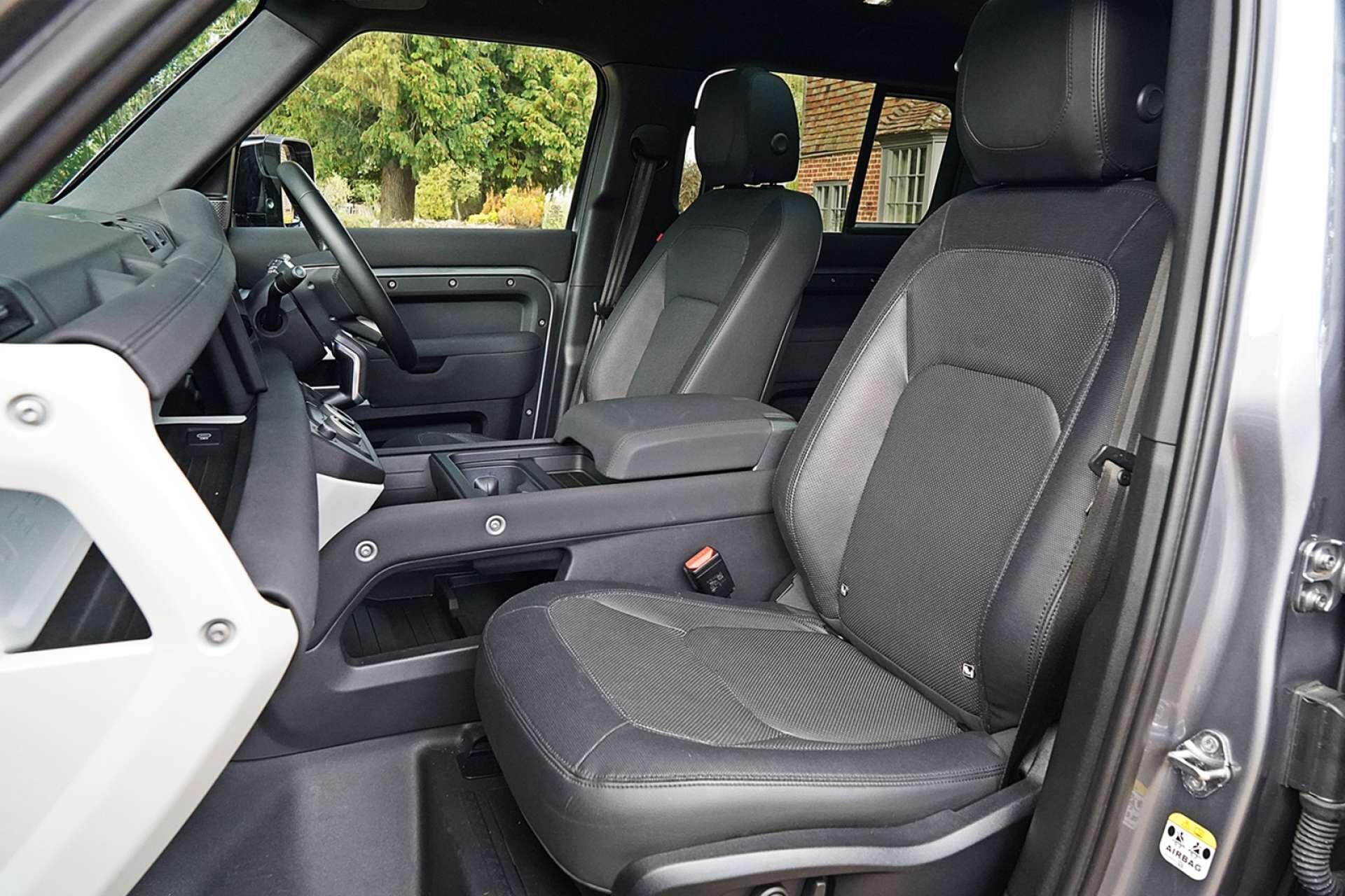 Land Rover Defender view 14