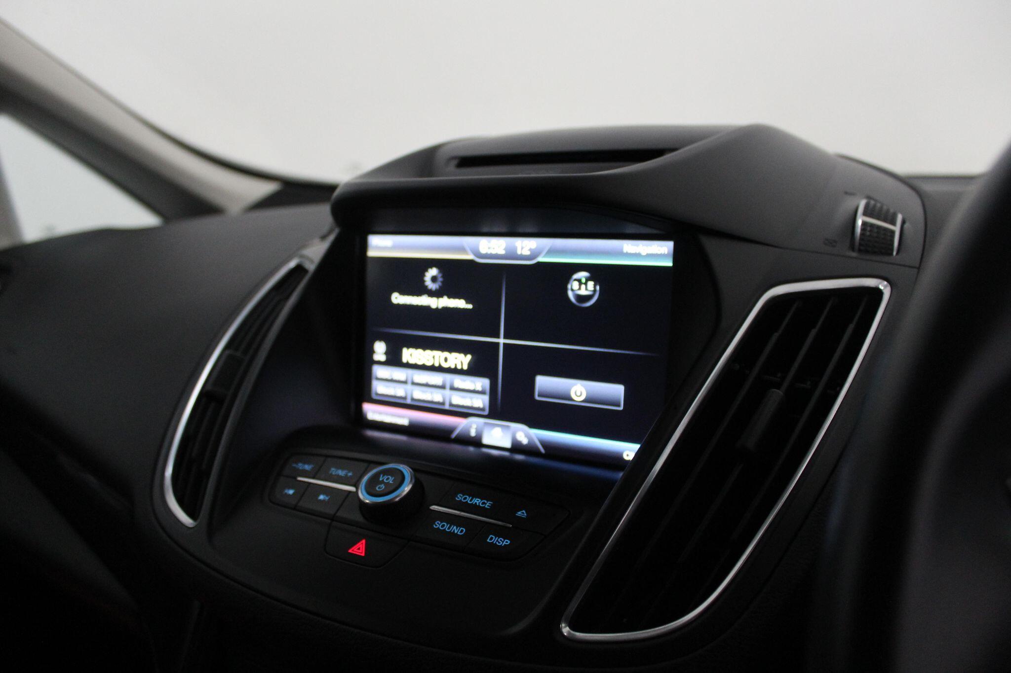 Ford C-Max view 34
