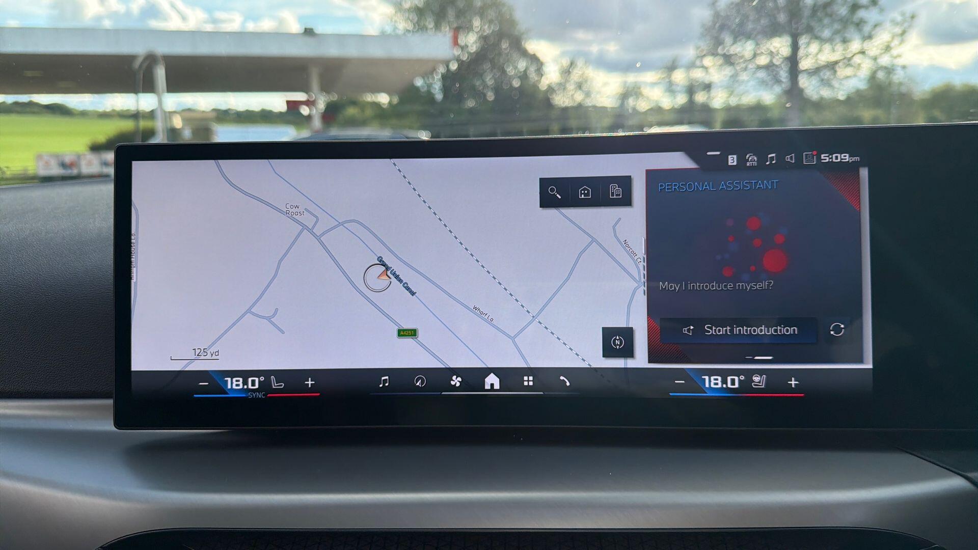 BMW 2 Series view 8