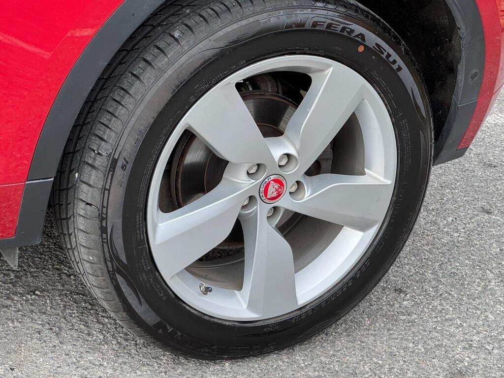 Jaguar E-Pace view 59