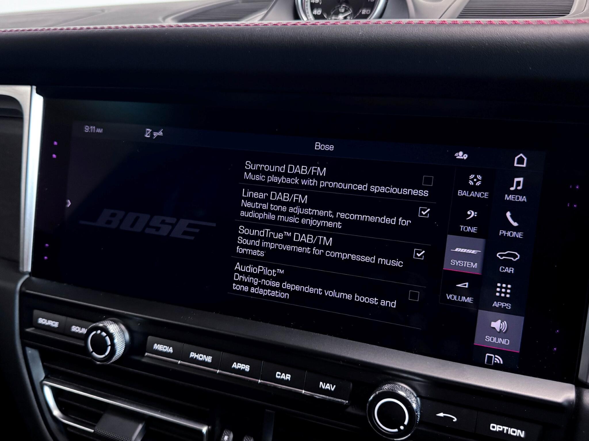 Porsche Macan view 51