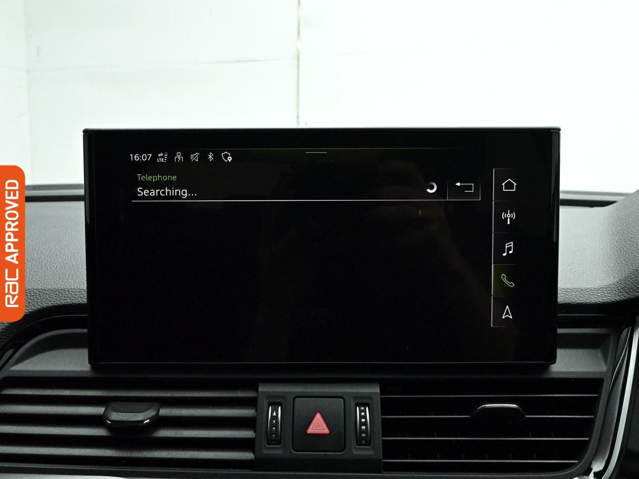 Audi Q5 view 19