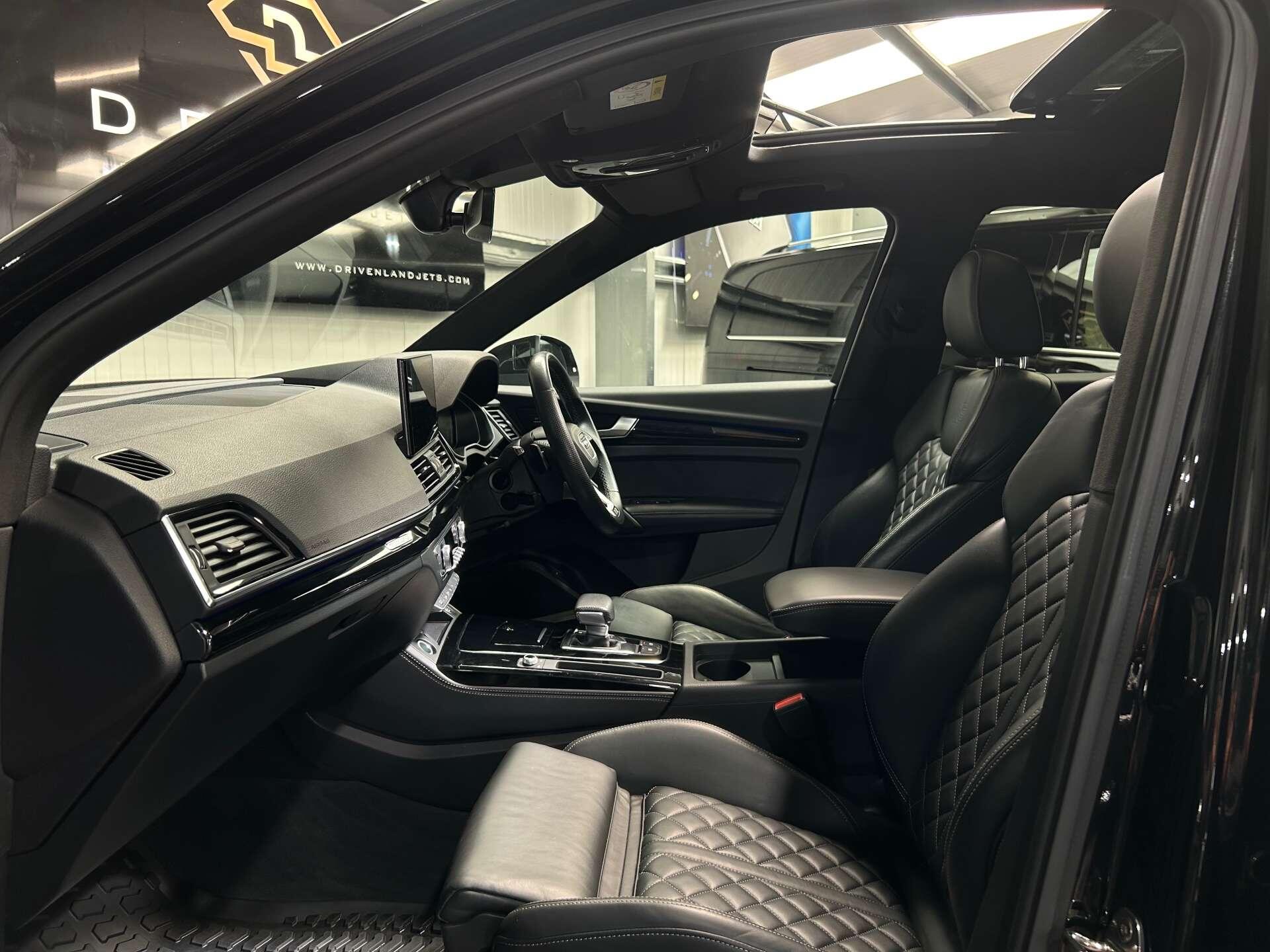 Audi Q5 view 38