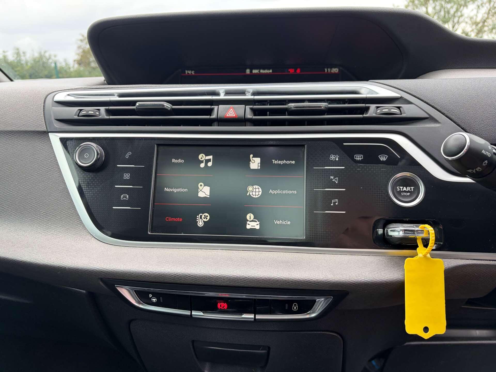 Citroen Grand C4 Picasso view 47