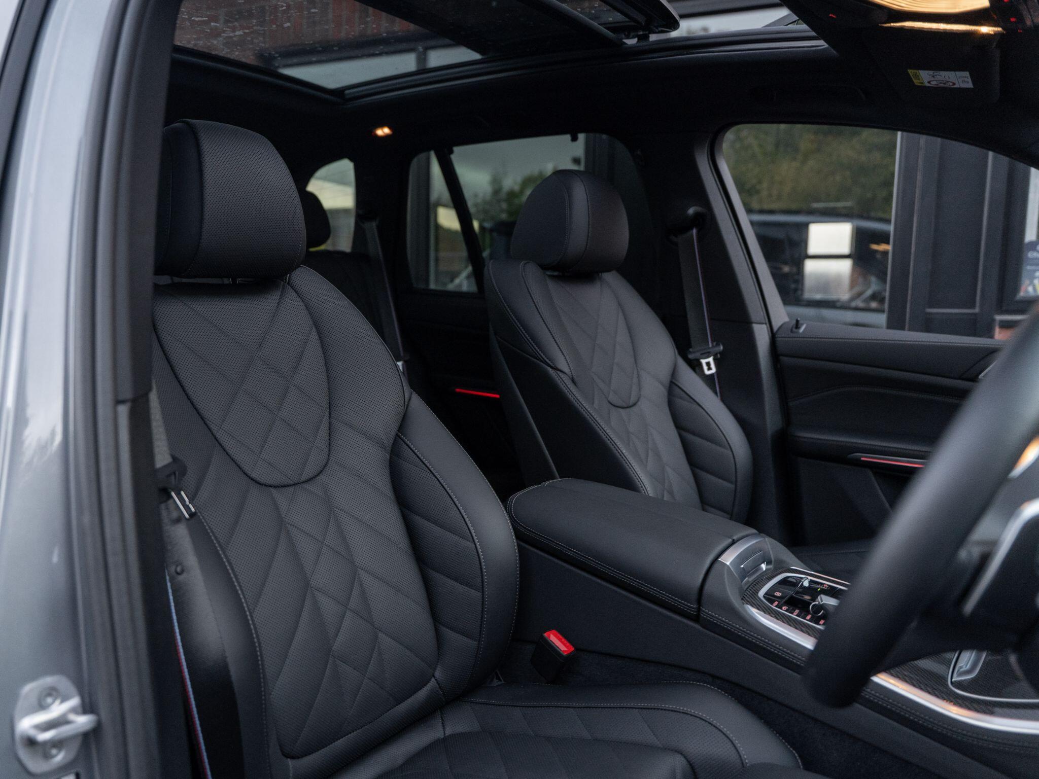 BMW X5 view 39