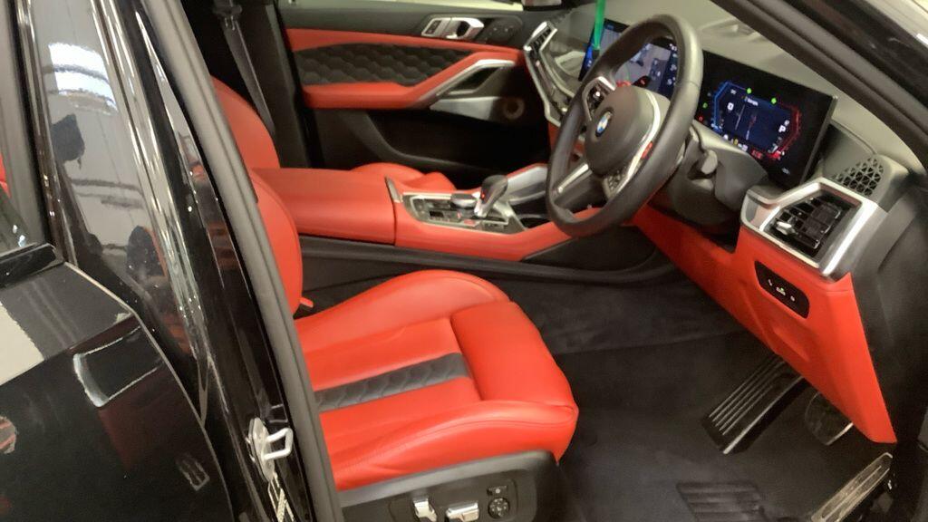 BMW X6 M view 2