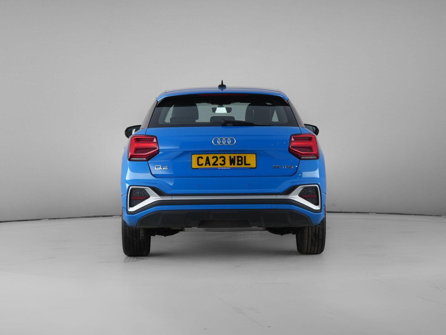 Audi Q2 view 7