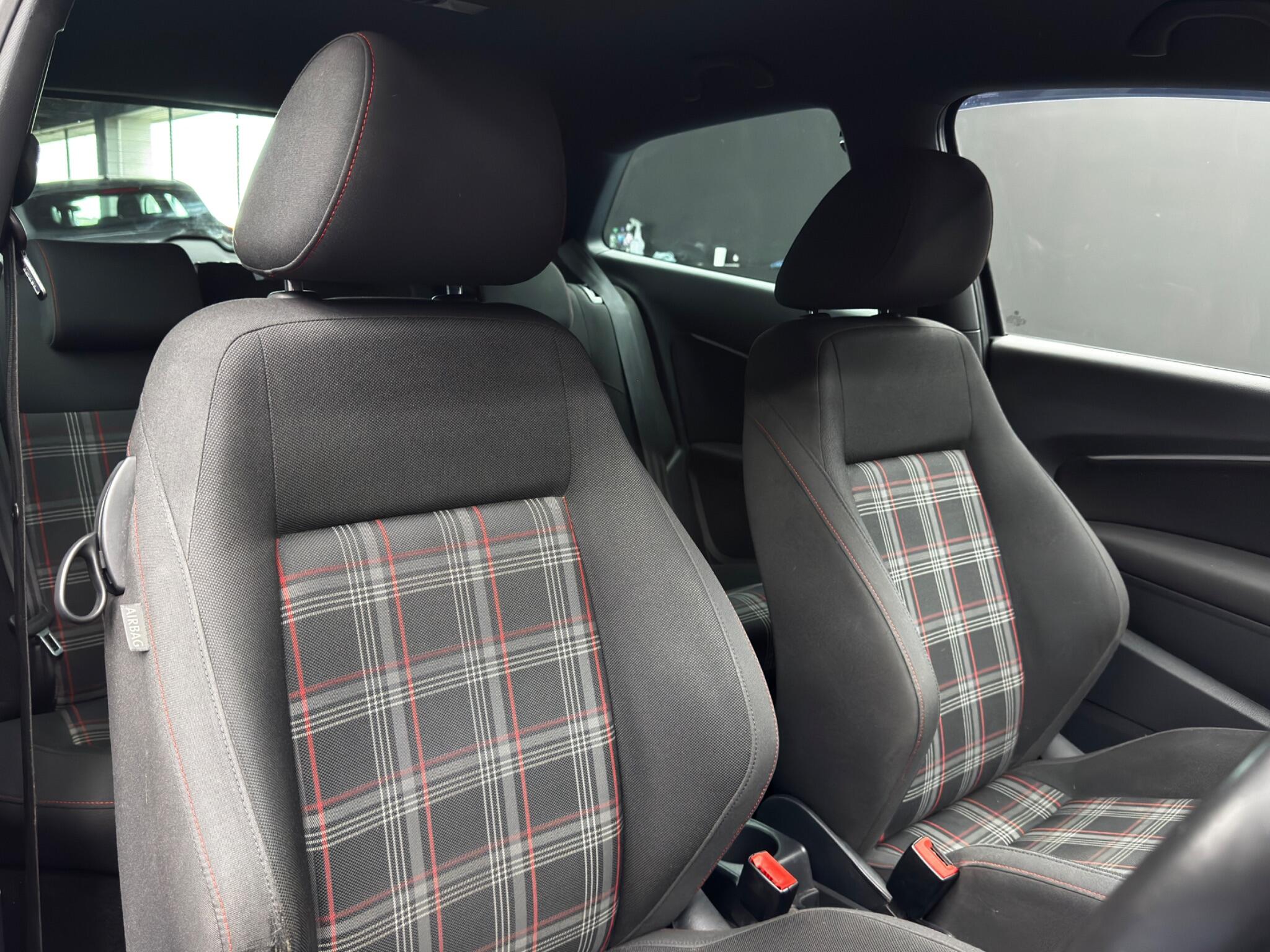Volkswagen Polo view 12