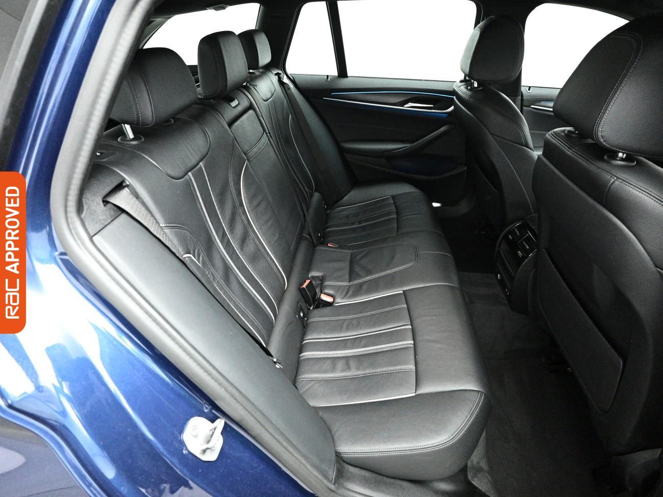 BMW 5 Series view 14