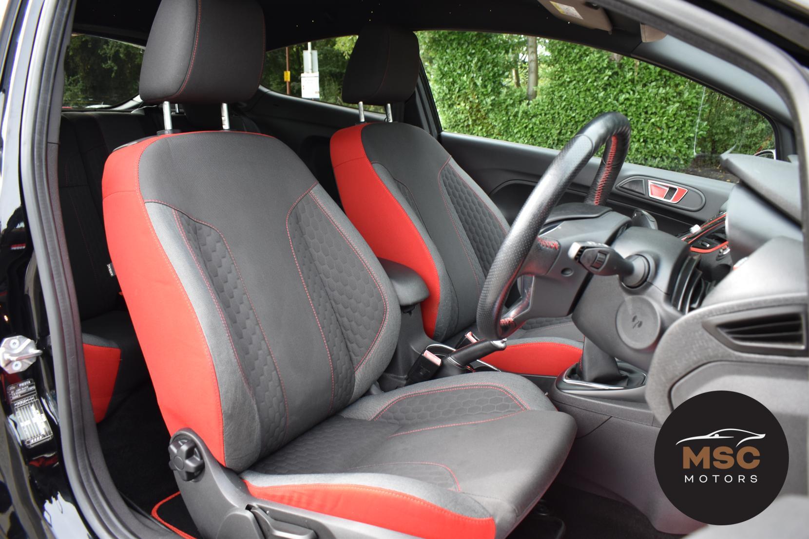 Ford Fiesta view 32