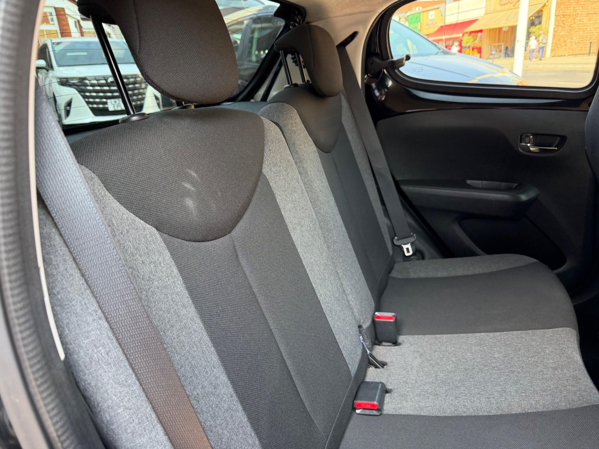 Citroen C1 view 8
