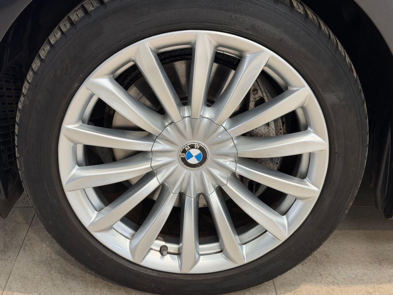 BMW 6 Series Gran Turismo view 32