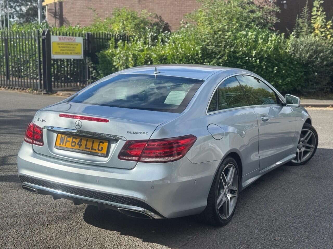 Mercedes-Benz E-Class view 7
