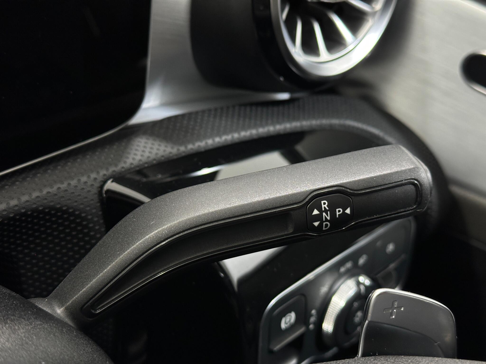 Mercedes-Benz Cla view 17