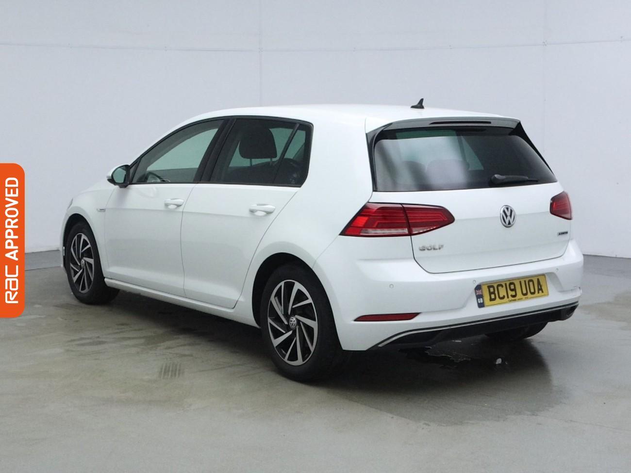Volkswagen Golf view 4