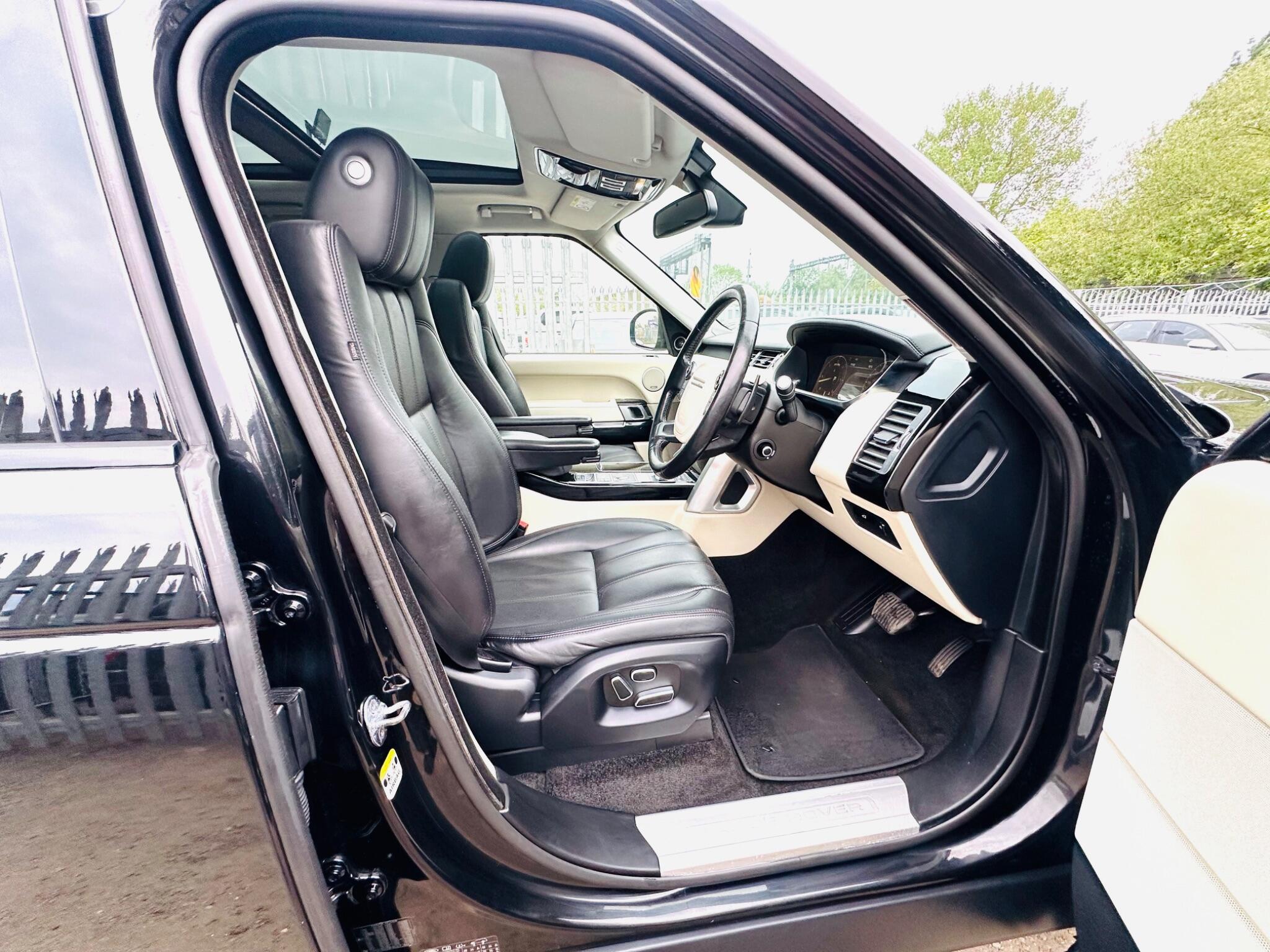 Land Rover Range Rover view 19