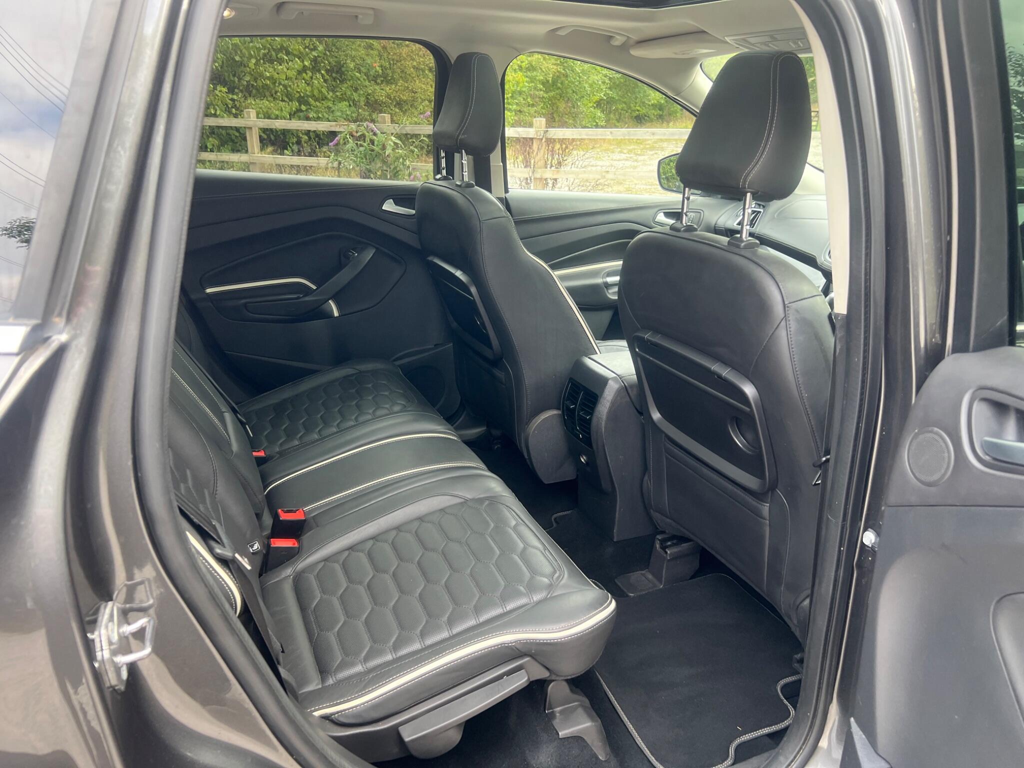 Ford Kuga view 11