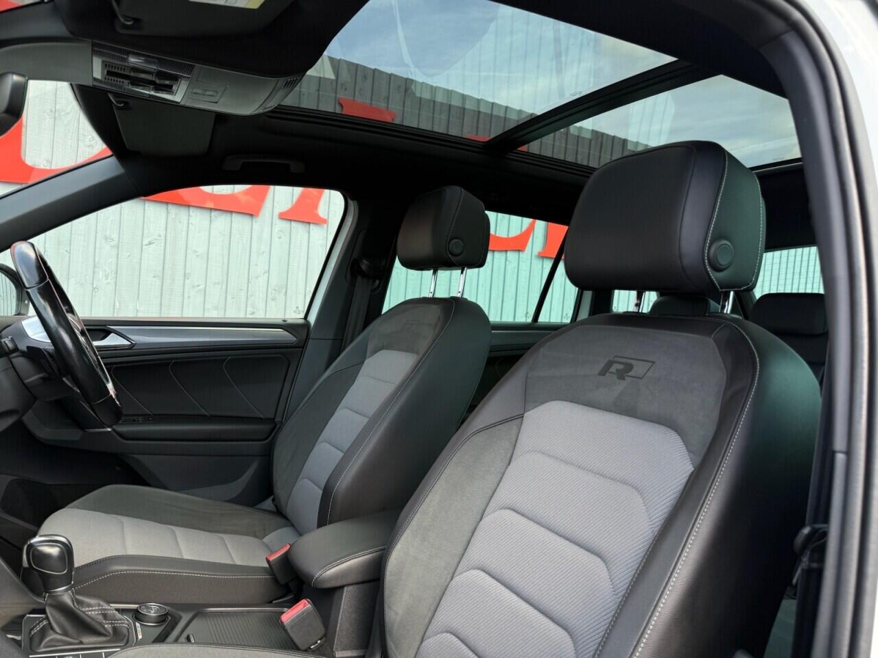 Volkswagen Tiguan view 24