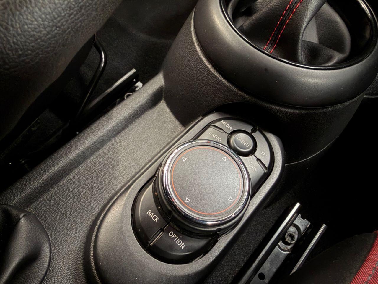 Mini Cooper view 41