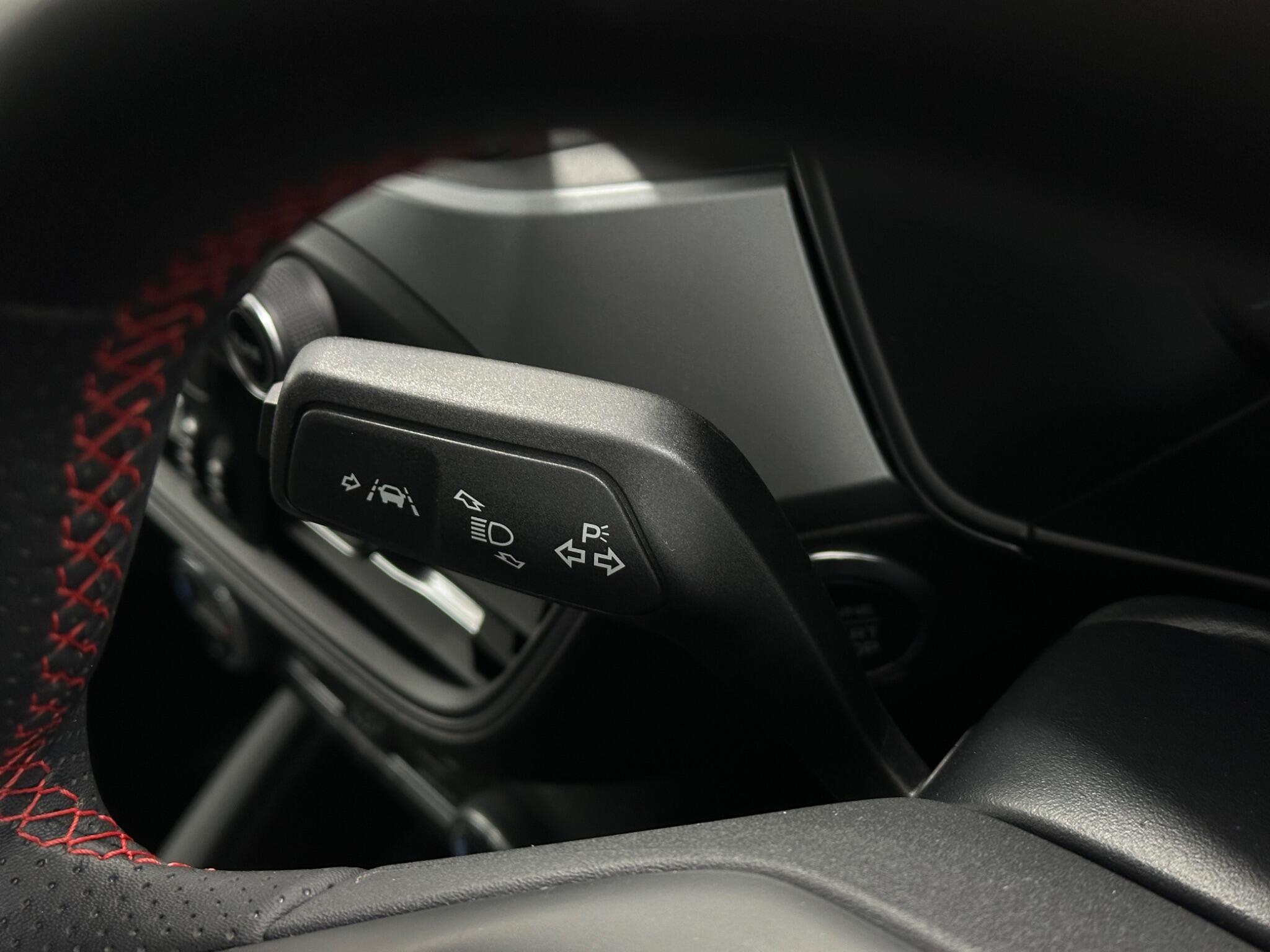 Ford Focus view 14