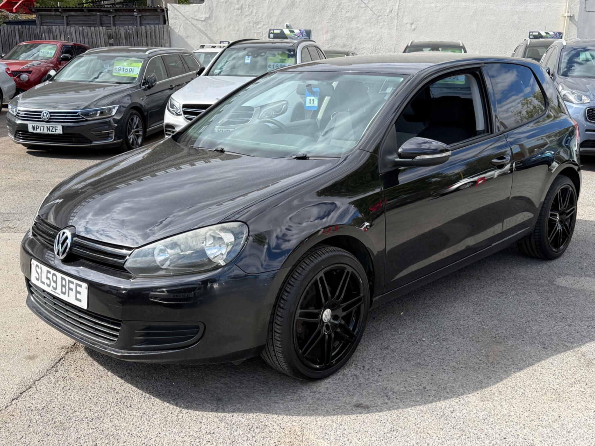 Volkswagen Golf - Image 4