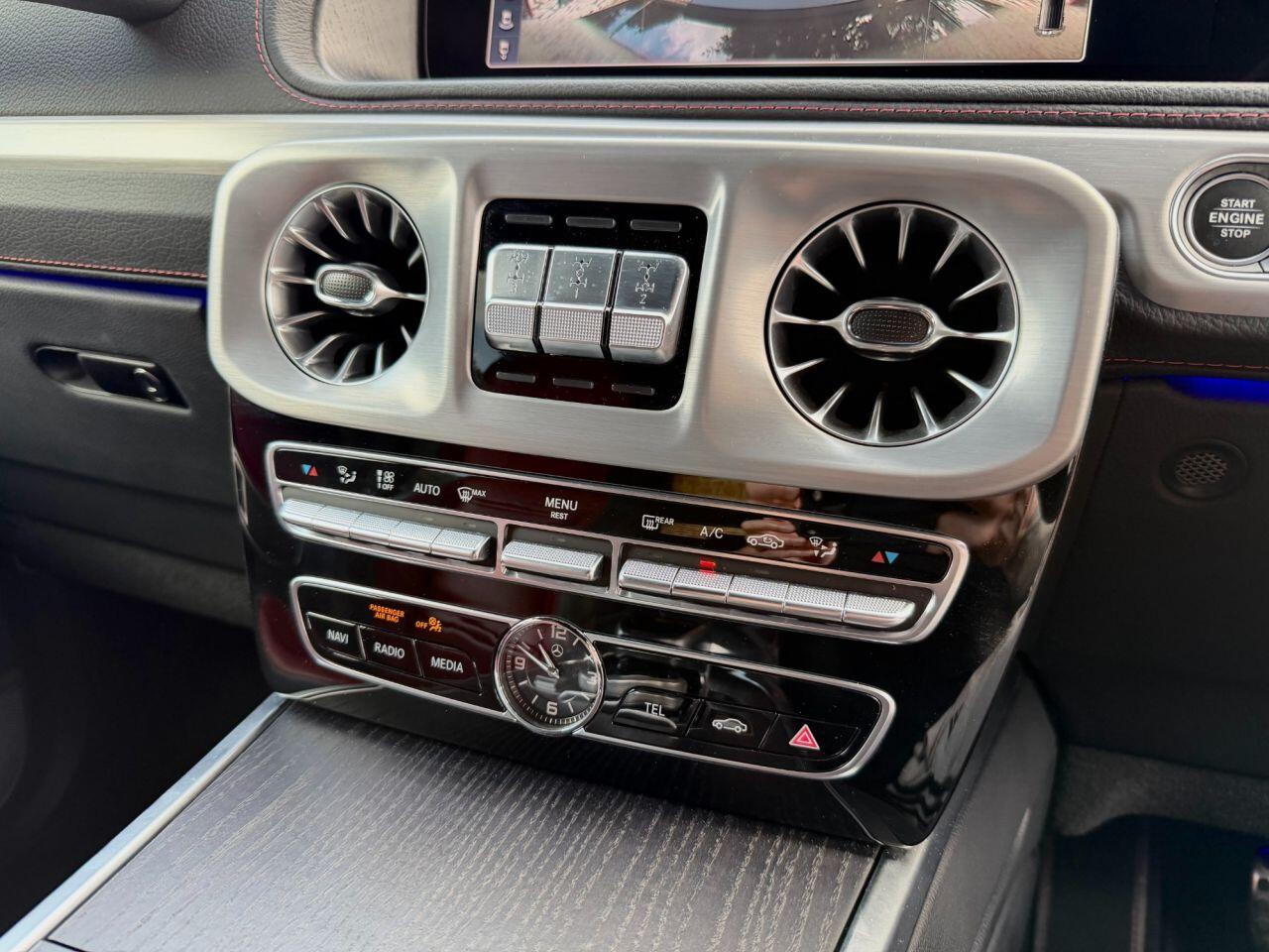 Mercedes-Benz G-Class view 39