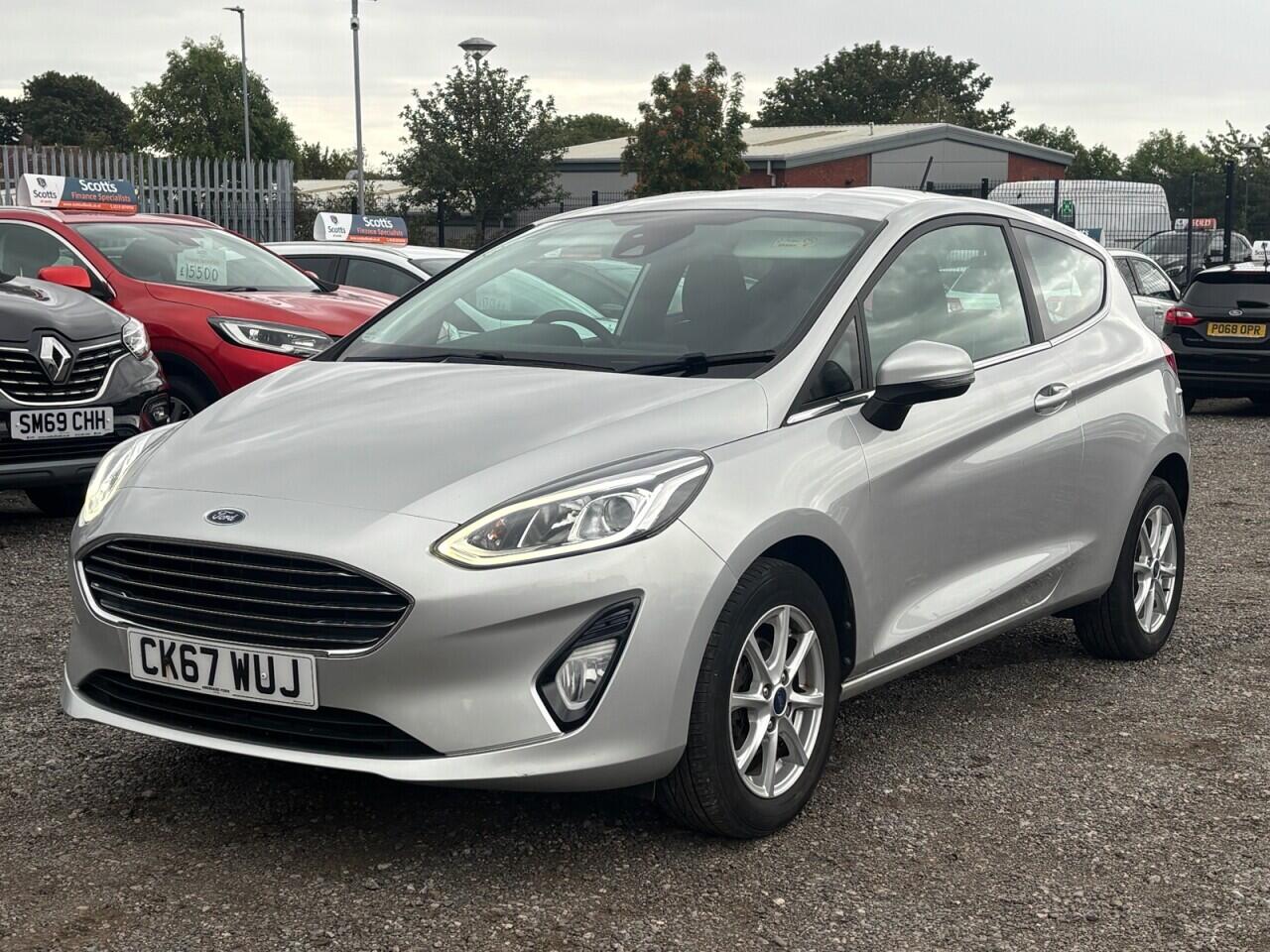 Ford Fiesta view 3