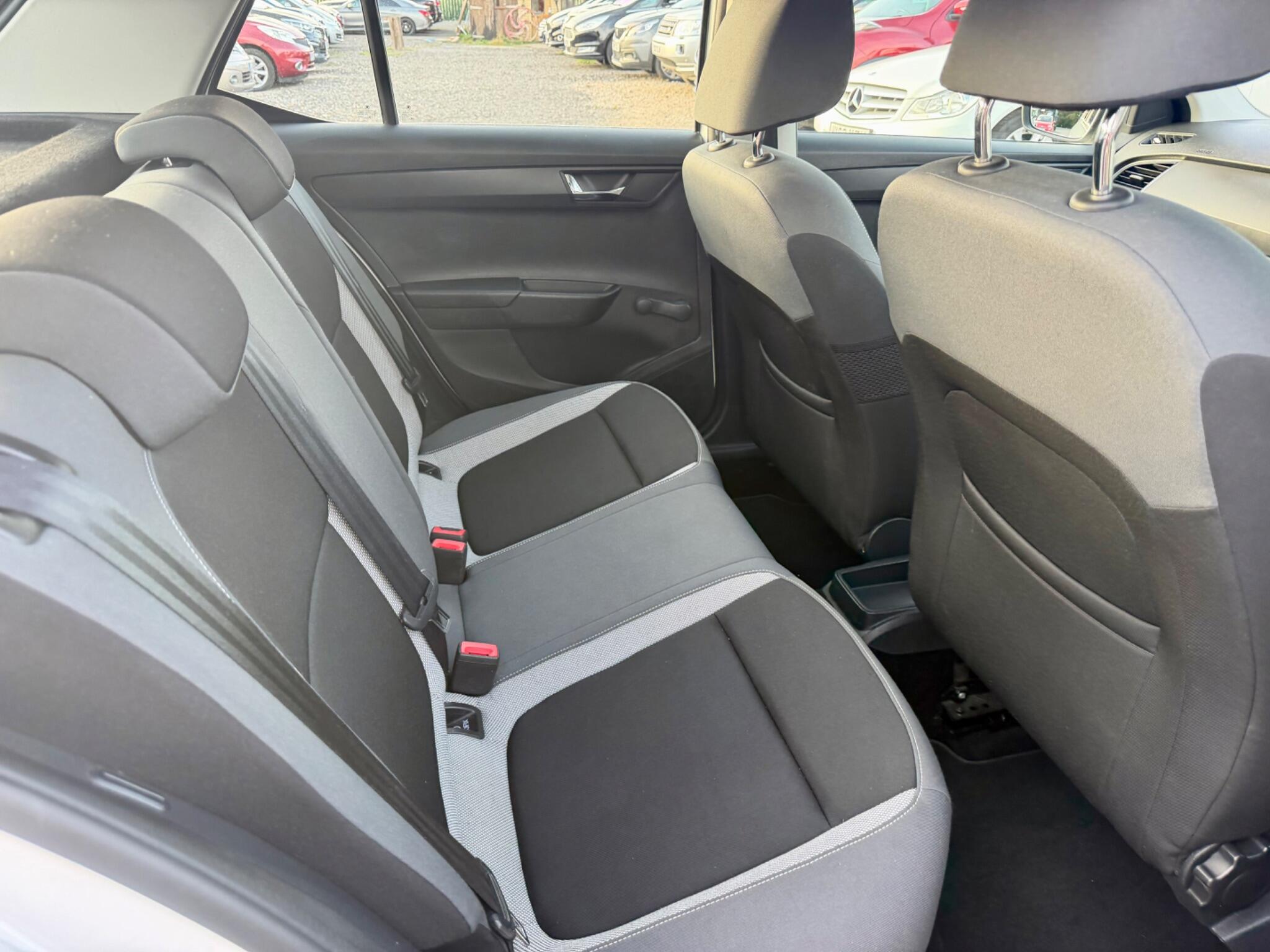 Skoda Fabia view 27