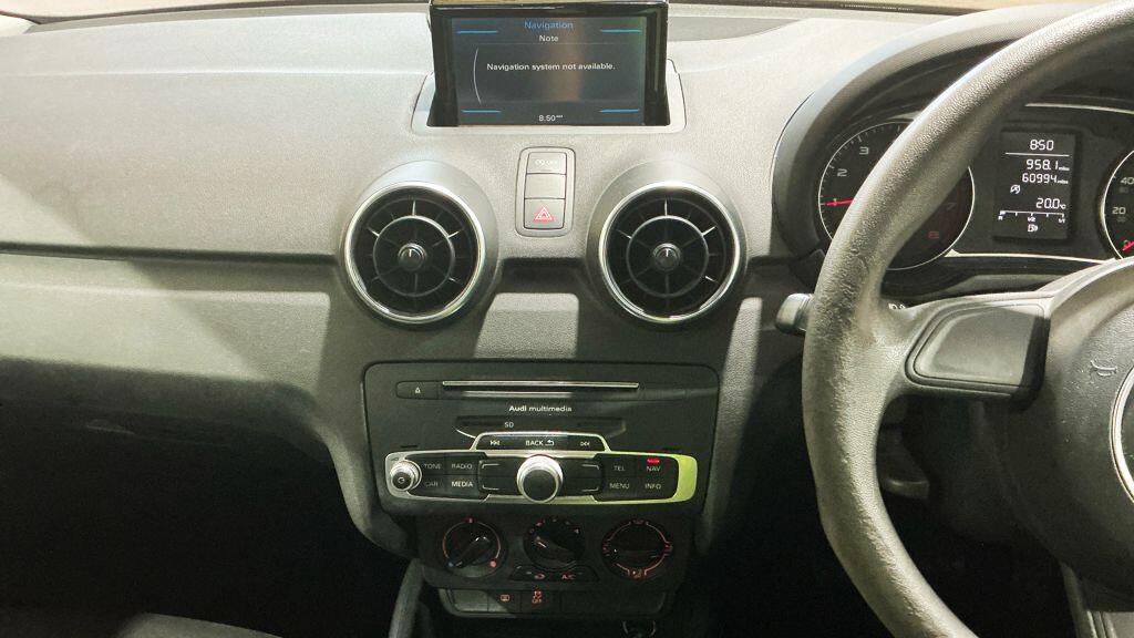 Audi A1 view 10