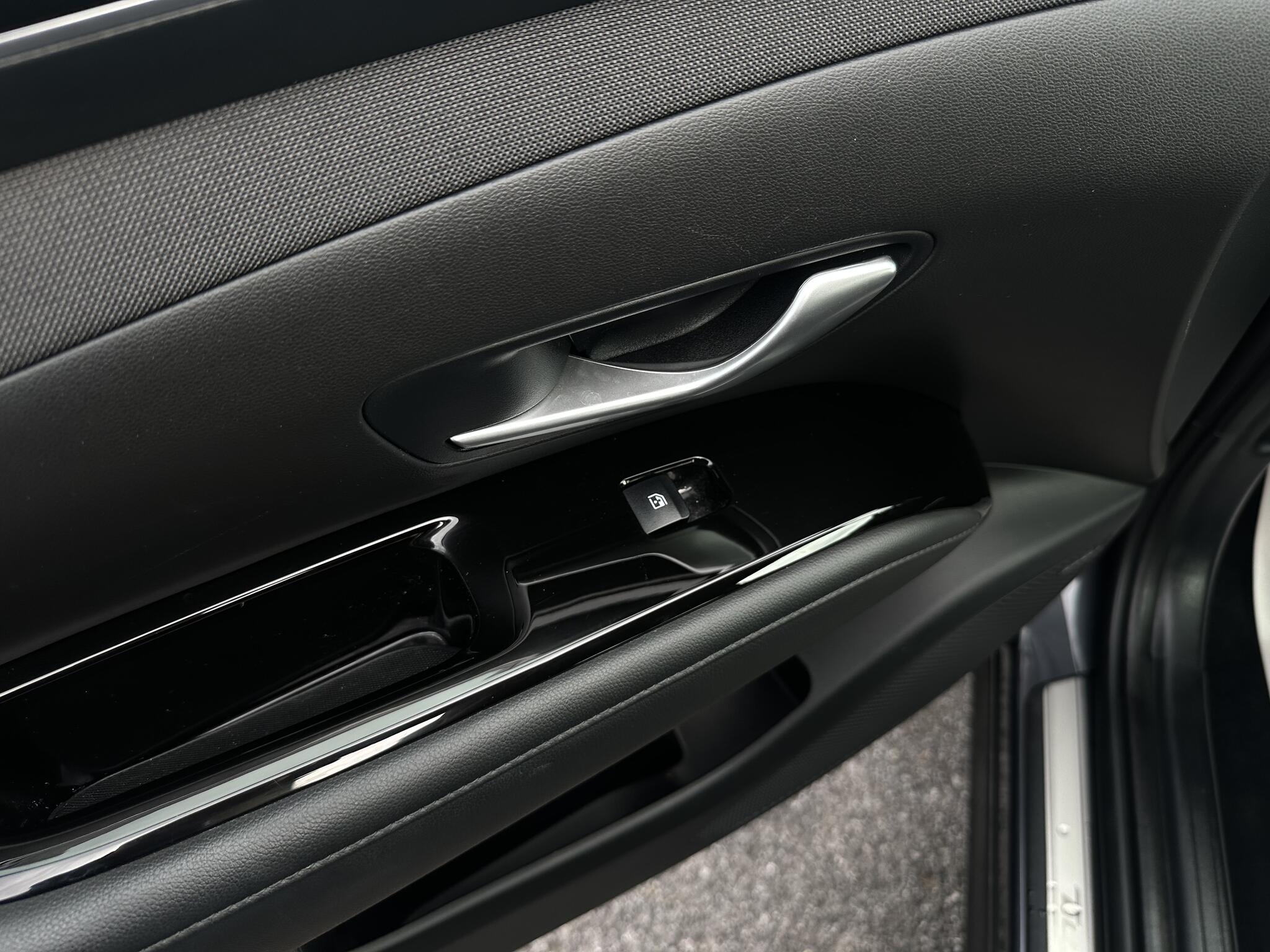 Hyundai Tucson view 24