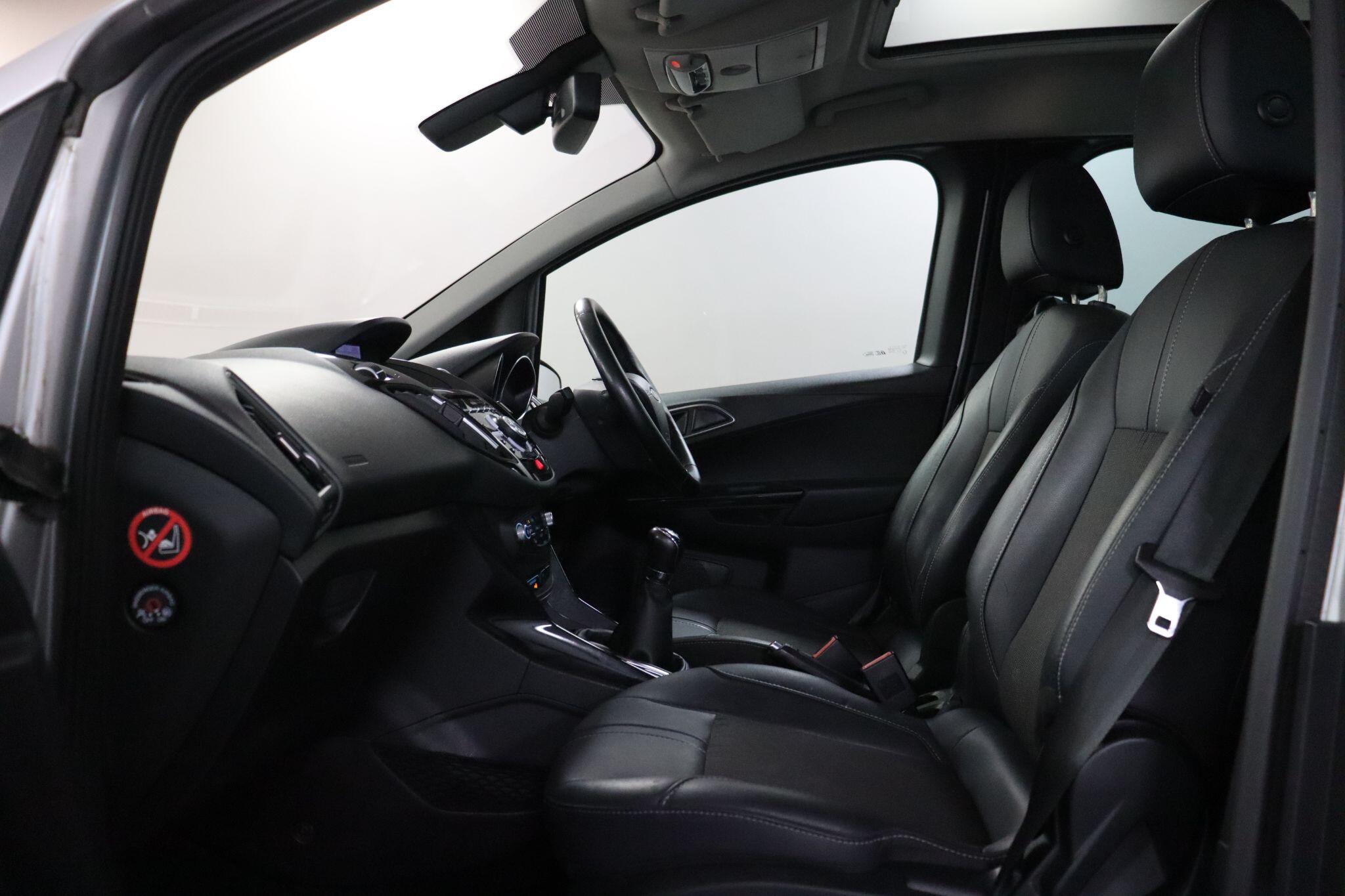 Ford B-Max view 42