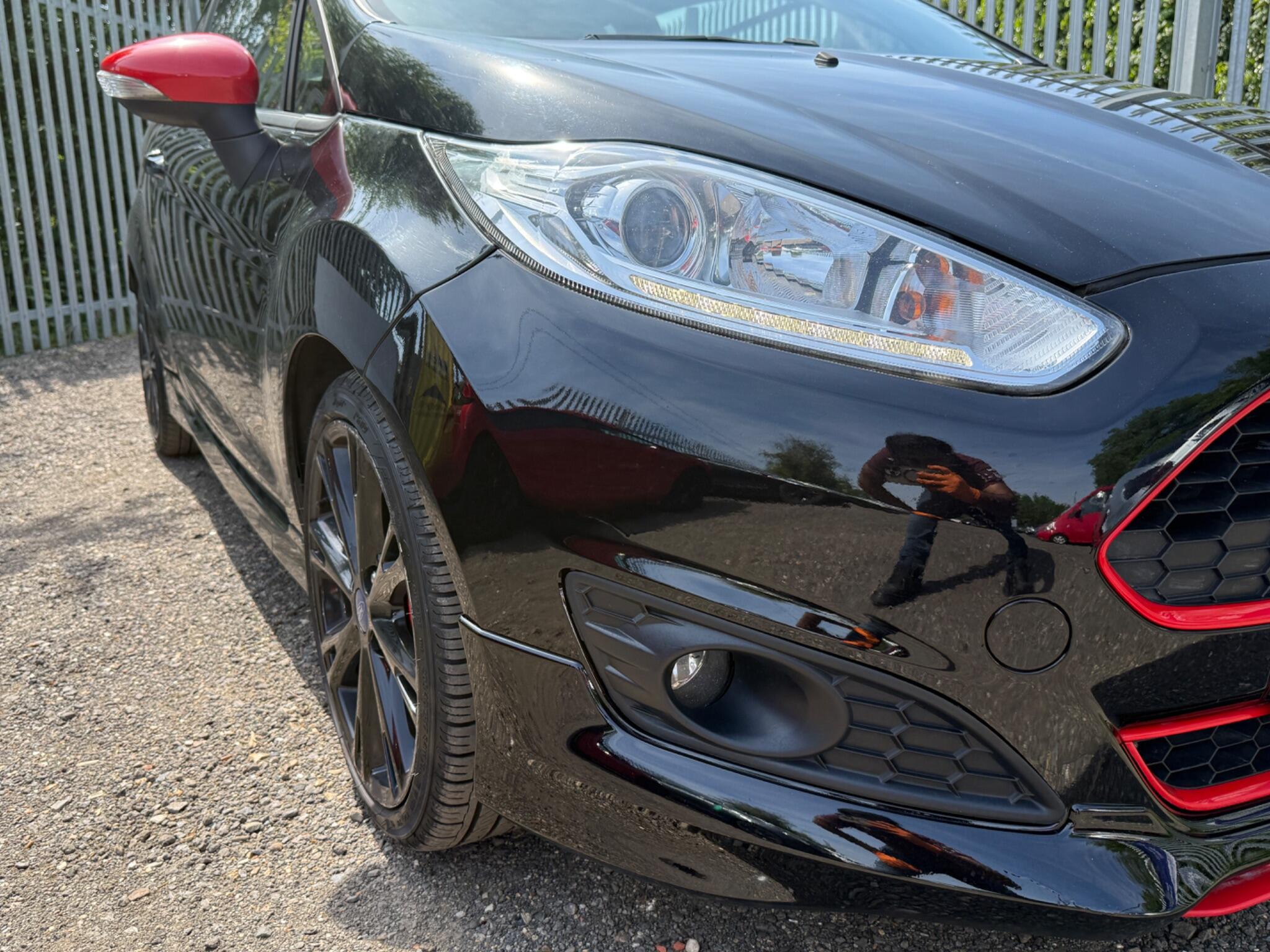 2016 Ford Fiesta image 42