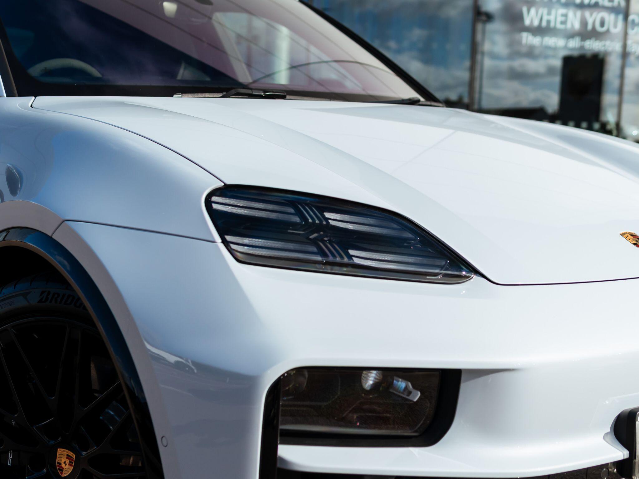 Porsche Macan view 36