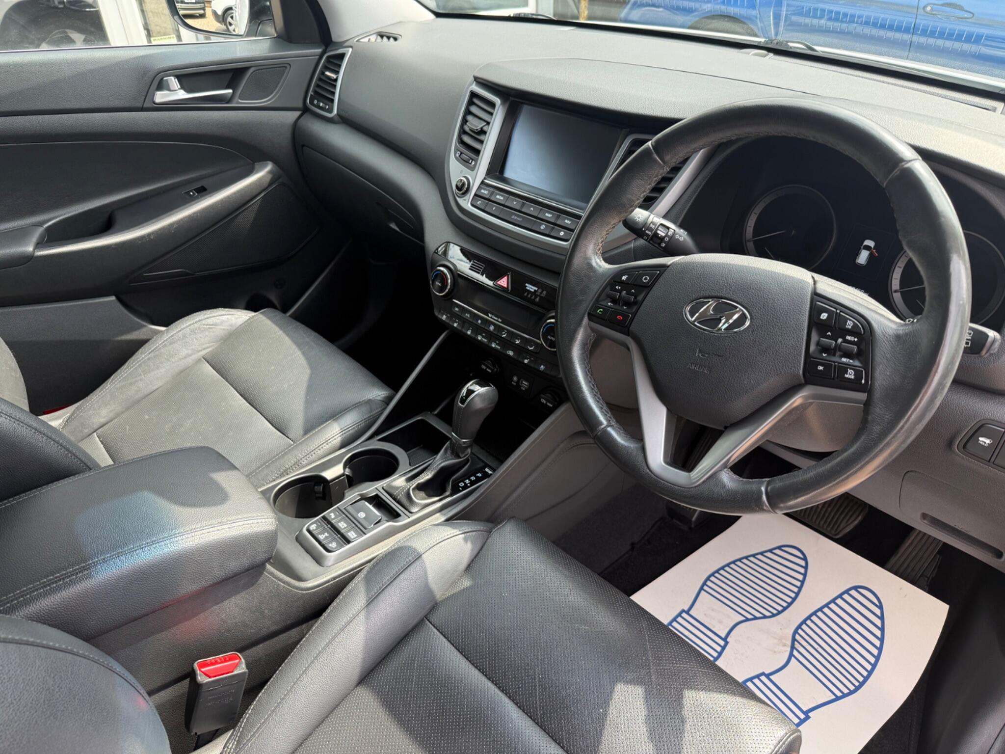 Hyundai Tucson view 9