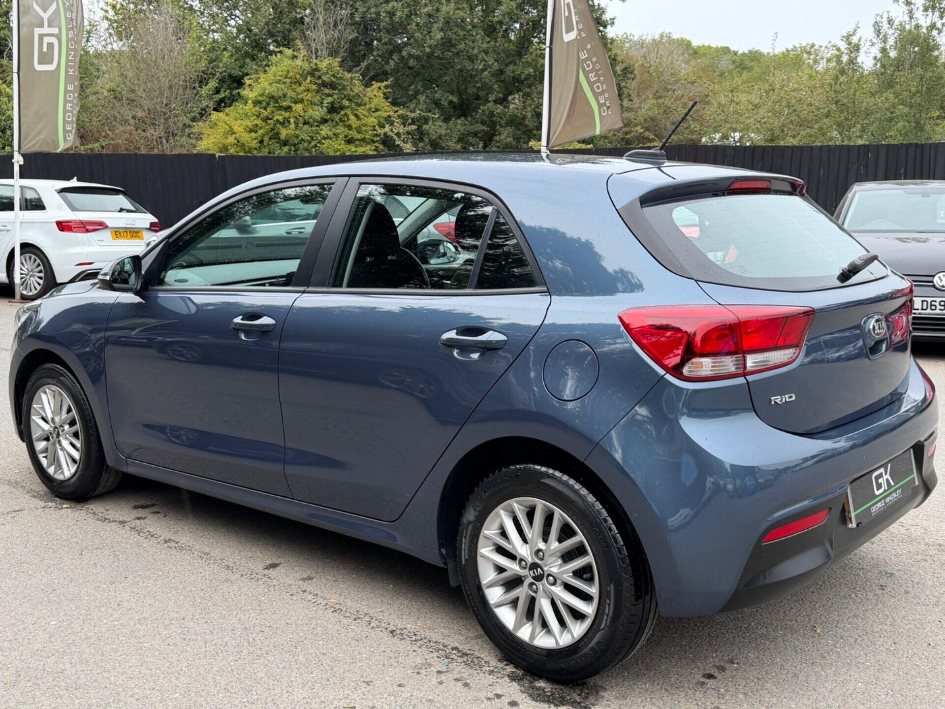 Kia Rio view 2