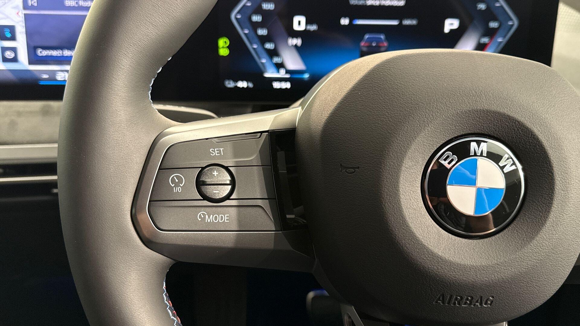BMW Ix view 17