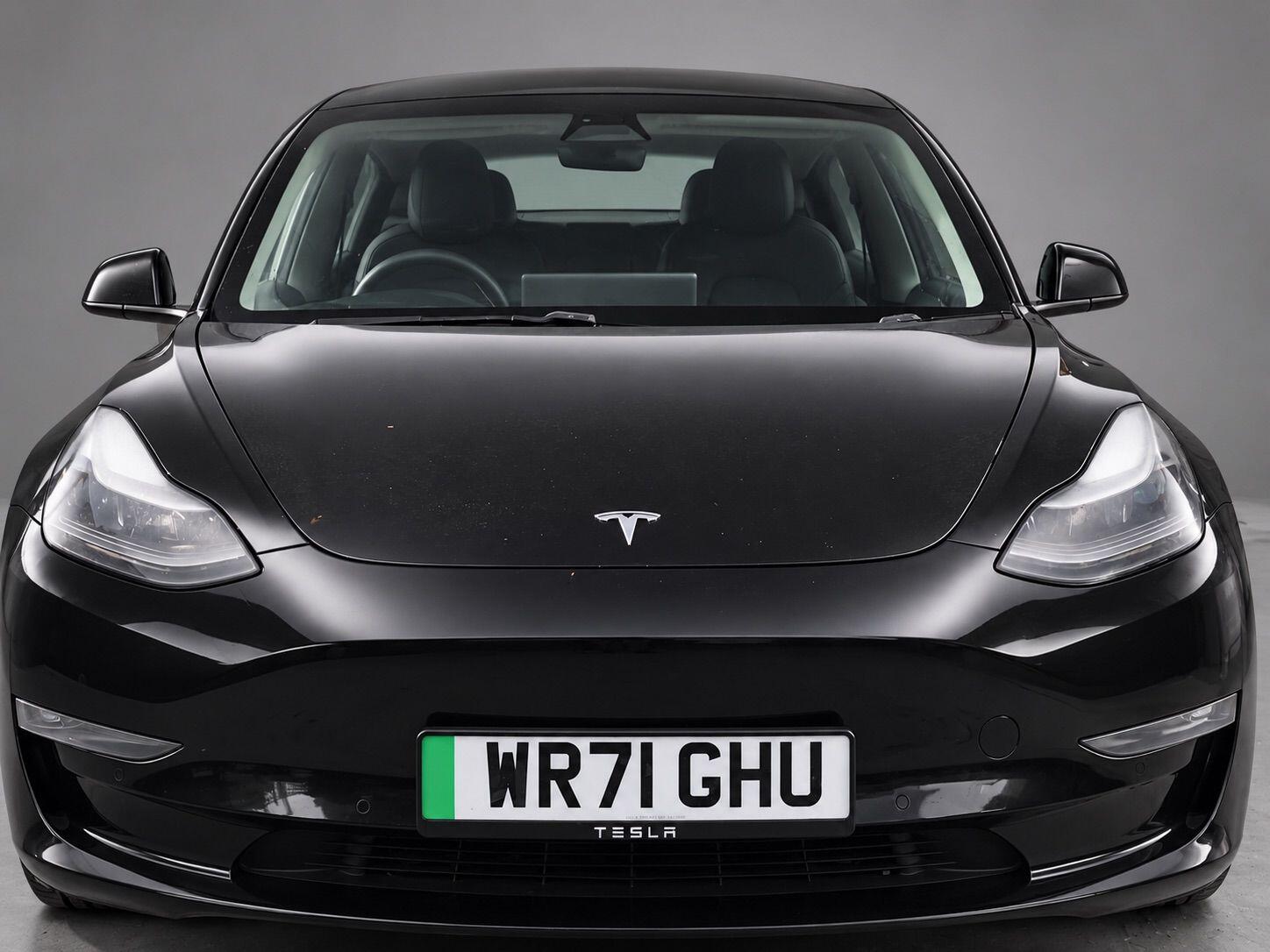 Tesla Model 3 view 3
